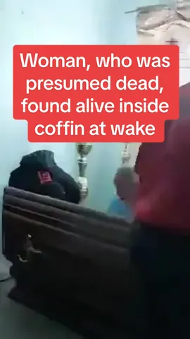 A 76-year-old woman who was declared dead at an Ecuador hospital was found alive and knocking on her coffin at her own wake. #cnn #news #ecuador 