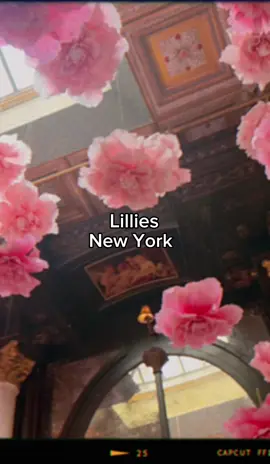@lilliesvictorian is THE vibe #nyc #nyceats #newyorkcity #nyctravel #nyctravelguide 