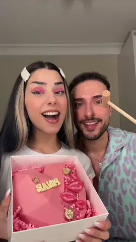 doğum günü pinyatamı kırıyoruz 💖