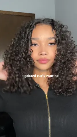 updated curly routine 💇🏽‍♀️🫶🏽🫧 - my hair looks best air dried but you can speed up the process by diffusing! #curlyhairtutorial #curlyhairroutine #curlyhairstyles 