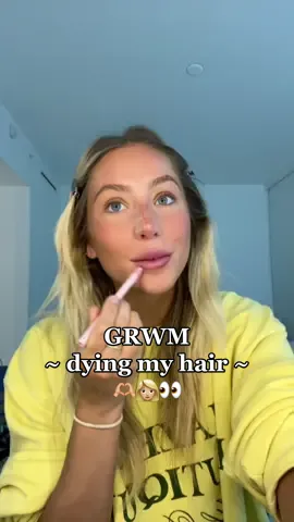 Wait for the end to see the final look ✌🏼 … scared #miami #highlights #blonde #hairtransformation 
