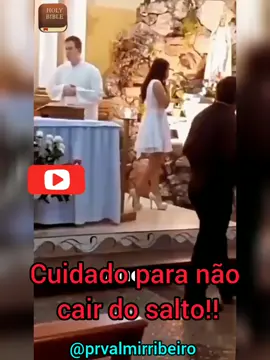 MAIS ATENÇÃO MENINA!  #tiktokviral #foryou #fyy #fy #prvalmirribeiro1 #tiktokshorts #TikTokPromote #patriotas #tombo #queda #quedanaigreja 