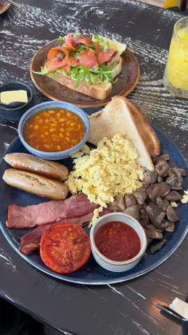 BRUNCH/BREAKFAST IN DERBY? @Nicco.Restaurant #breakfast #brunch #fullenglish #halal #derby #foodinderby #fyp #foryou #viral #trending #halalmunchies #best #foodreview #explore #reels #Foodie #eggs #sausages #bacon #foodblogger #instafood 