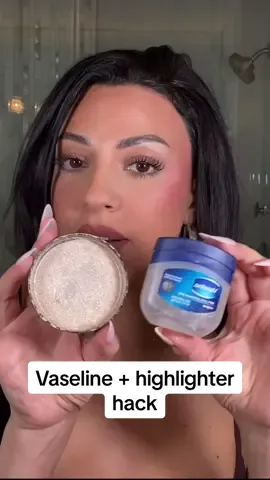 Vaseline is a staple in my everyday routine for so many reasons! #makeuphacks #makeuptips #vaselinepartner #ad #glowingskin 