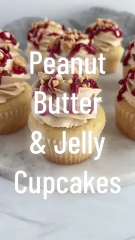 Peanut butter and jelly cupcakes! Recipe on cakemehometonight.com! #pbandj #cupcakes 