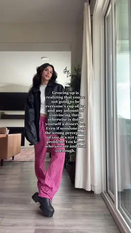 Wisdom is hot #fashiontiktok #summeroutfit #casualoutfit #pov #relatable 