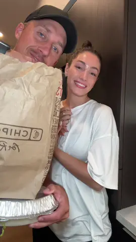 Dinner by Shayne tonight (with help from @Chipotle) 🤗