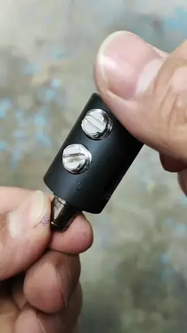Floating hinge