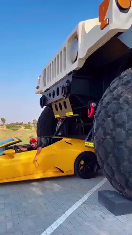 😱😱😱😱  #reels #duramaxdiesel #duramax #hummer #hummerh1 #h1 #suvlife #abudhabi #abudhabilife #h1hummer #luxurysuv #offroadnation #offroader #offroadtrucks #hummerev #hummerh2 #huracan #lamborghini #lambo #lamborghinihuracan