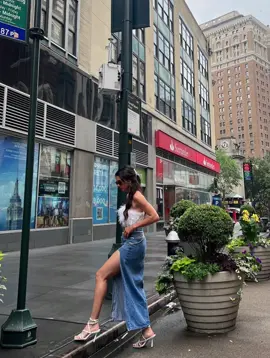 📍 NYC #nyc #newyorkcity #nycstreetstyle 
