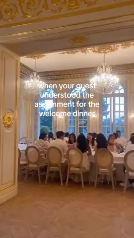🥹✨🤍 told my guest to wear whites and neutrals for our welcome dinner and im impressed! everyone understood the assignment and looks so good! 👌🏼 they made me proud. #welcomedinnerinspo #destinationwedding #frenchrivierawedding #chateauwedding #southoffrancewedding 