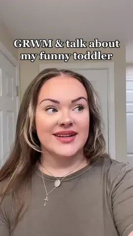 My little sour patch lol i love her #grwmandchat #grwmchitchat #funnytoddlermoments #funnytoddlers #grwmsahmedition #toddlermoms #grwmstorytime 