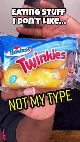 Eating stuff I dont like… Twinkies. #foodreview #snacks #pastry #Foodie 