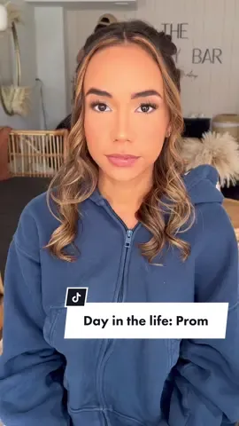 11 proms girls today and I wouldn’t have it any other way! (AD) @Bloom Nutrition #prom #prommakeup #prom2023 #senioryear #dayinmylife #makeupvlog 