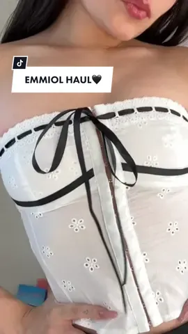 Los ultimos dos son mis favs🥰🖤 de @emmiolofficial tenemos código de descuento: 