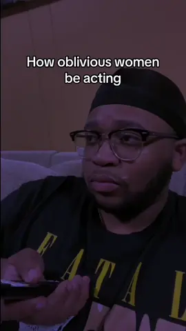 YT: Tra Rags (link in bio for full skits😂) #meme #funnyvideos #fyp #fypシ #darkhumour #hoodmemes #relatablememes #trarags 