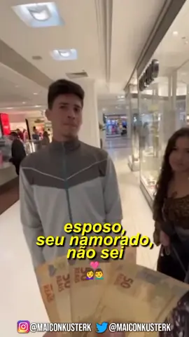 oferecendo R$200 reais pra rebolar no namorado 10 segundos