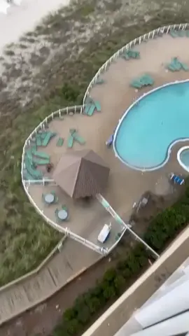 Panama City Beach this morning… video from @blake.gregory_ 
