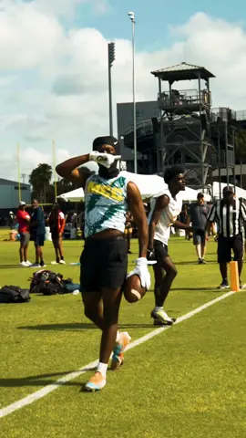 Nah..Most disrespectful mixtape ever 😭🥷jit a real florida menace🌴 #beef #shiestyseason #shiestymask #jdotbreezy #florida #footballtiktok #football #7v7football #battlesports #battle7v7 #fights #disrespect #blurr #widereciever #menacetosociety #menace😈 #youngboy #demontime #drill #demontime😈 
