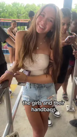 @addie @claire #fyp #18 #fypage #foryou #fakeboddy 