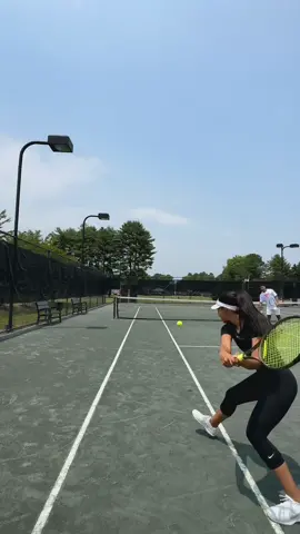 call me Medvedev because I HATE clay 💀🎾 #Fyp #tennis #claycourt #tennisplayer #tennistraining #kneeinjury #asmr #Foodie 