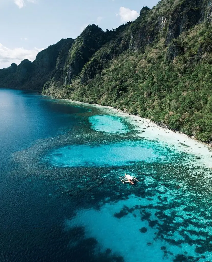 spots to discover around Coron Island in Palawan✨🌿🌊🏝️🇵🇭 🎥@warrencamitan 📍 Coron Island, the Philippines  #philippines#travellife#tropical#beautifulnature#vacationmode#islandlife#explorephilippines#travelguide 