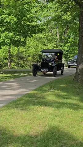 1920 Chevrolet 490 Touring Antique Car Drive By Engine Sound 
