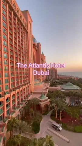 Feeling like Ariel 😂 The Atlantis hotel in Dubai is 🤯 #familytravelvlog #atlantisthepalm #dubaimustdo #dubaiwithkids #dubaivlog2023 #atlantishoteldubai #dubaifamilytour #dubaivloggermom 