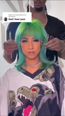 Replying to @tatavaldivieso  Thank you, i love teying different hairstyles ! 🥹💚🐉🙏🏽