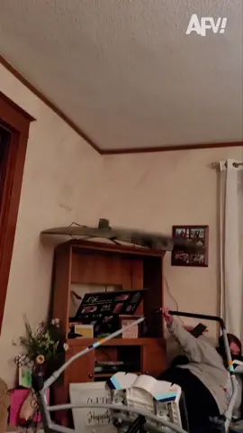 V. R. — you kidding me?! 🎮 #afv #funnyvideos #virtualreality #gaming #fail