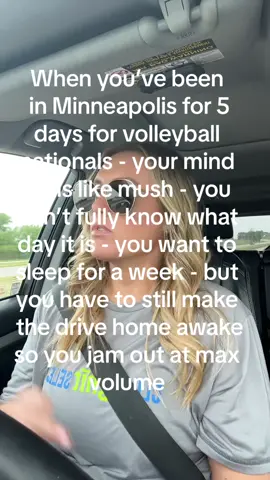 Its been a long week 🤪 #volleyball #volleyballlife #traveling #travellife #carjams #jammingout #stayawake #whatdayisit #ineedsleepwtf 