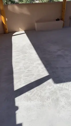 Saturday install 👌🏻#cmepoxysolutionsllc #polyasapartic #flakefloor #epoxyfloor #patio #backyard #chillin 