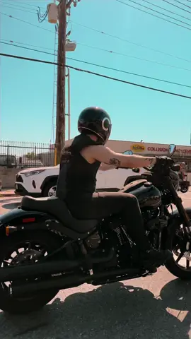 Forever mood...  #harleydavidsonlifestyle #fypシ #fxlrs #lowriderbikes #harleydavidsonaddicts #harleydavidsondaily 