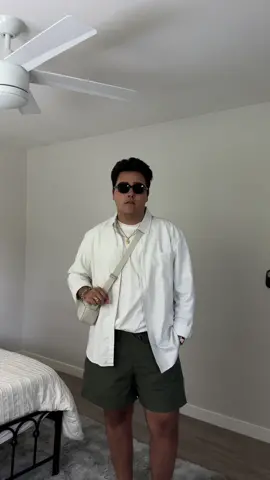 get ready w me 🌫️ #OOTD #grwm #outfitinspo #simpleoutfits #casualoutfit #ootdmen 
