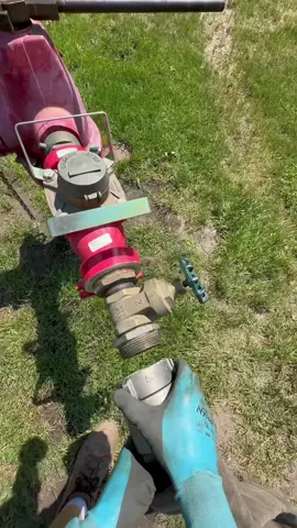 Water hydrant #fyp #satisfying #asmr #minnesota #watertruck 