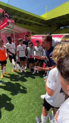 Cabeza alta! Un mensaje de corazón valencianista! #tiktokfootball #inside #laligapromises 