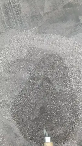 K+Fertil Remineralizador de Solos  7 a 9 % de Potássio. 100% Mineral Natural sem cloro.#fertilizantemineral #fertilizantenatural💪 #remineralizadores #sustentabilidade #póderocha #Poderocha #agro #aduboorgânico #silicatodepotassio #adubo #adubosorganicos #fazenda  (24)988741974 Alfredo .