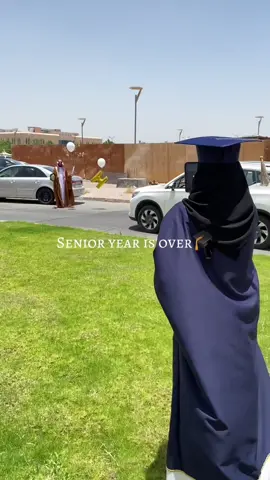 the best year😔🎓 #CapCut #fypシ #fyp #viral #foryou #explor #trend #goodbye #kfu #graduation #2023 #اكسبلور #خريجات_2023 #جامعة_الملك_فيصل#كلية_ادارة_اعمال #تريند 