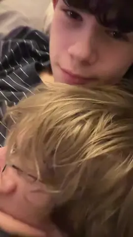 #fypシ #fyp #fy #kiss #boy #boys #meninos #garotos #trendsdecasal #lbgtq #gay #gaytiktok #casalcapcut #shoolboys #cutecouples #cutecouple #editsdecasal #couple #TikTokPromote #Love #casal #casalfofo #funnytime #boysdancing #inlove #trending #loveinlove #LoveIsLove #boyfriend #boyslikeboys #foryoupage 