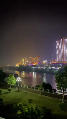 Cửa Khẩu Lào Cai về đêm thật Đẹp
