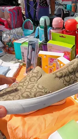 MERCADO DE PULGAS EN LIMA PERÚ (MARUPULGAS - LA MOLINA) PARTE 1 #cachina #lima #tacora #tianguis #mercado #mercadodepulgas #zapatillas #incursion #ropavintage #ropabarata #cachinalimaperu 