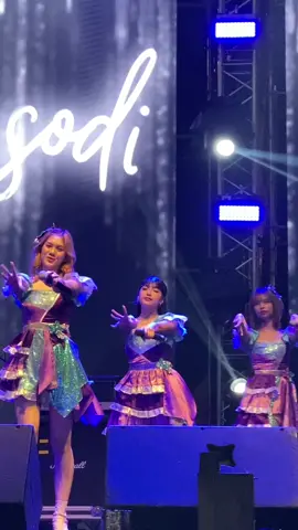 sekali lagi Graciaaa 🫠 #graciajkt48 #jkt48 #coolabfestbandung #fyp 