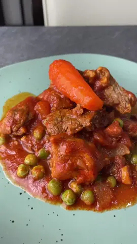 Carne Guisada com Cenoura e Ervilhas. As featured in my new book! #Portugal #portuguese #portuguesefood #portuguesetiktok #portuguesecheck #portugalcheck #portugaltiktok #portugueses #portugueseamerican 