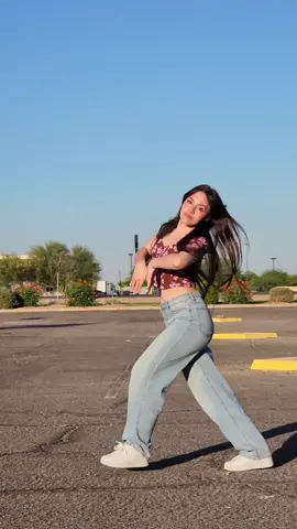 Era hora de un baile afuera Dc: @Sierrakai  #makeba #foryou #makebadance #fyp #dancechallenge 