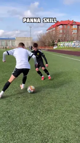 📹 крутые ФИНТЫ в ФУТБОЛЕ → 👤 #goodvlad #france🇫🇷 #футбол #ктолучше #онлайнфутбол #panna #финты 