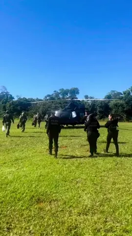Somos fortes, na linha avançada! Comando de Aviação #CAV! #CAOP! #COT! #GPI! #GBE! #K9! #NEPOM! #CAOP! #DRE! #DGS! #SAT! #CIAPA! #Fantasma! #Audaz! #Elite! #Guerreiro! #Alado! #Destemido! #Aguerrido! #Sagaz! #PapaFox! #AsasRotativas! #Grifo! #Rotor! #PF! #OperaçõesAerotáticas! #Audazes! #Caçador! #AsasForjadas! #Pátria! #Brasil! #Federais!