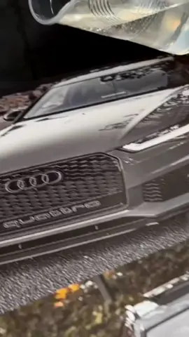 🌟 ¡El sueño hecho arte! ✨ Descubre cómo transformamos el coche de sus sueños en un cuadro personalizado  #cuadrospersonalizados #arteenresina #ResinaEpoxi #cochedeportivo #cuadrosdecoches #audirs6 #resinart #tiktokart 