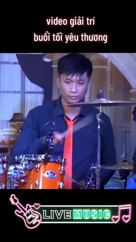 Người mang tâm sự  #VietNamToiYeu  #tiktokvideogiatri @🎼🔥🎭🔥HOATIÊN1215🔥🎭🔥🎼 @💫🔥⭐️🔥MyHoaPhan🔥⭐️🔥💫 