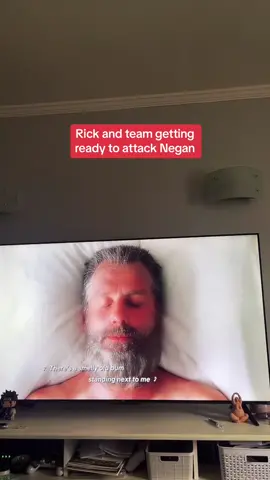 Rick getting ready to attack Negan. The walking Dead s8 ep1  #thewalkingdead #twd #thewalkingdeadseason8  #twds8ep1 #rickvsnegan #twdreaction #twdtheory #thewalkingdeadtiktok #twdtiktok #twdreactions #watchingthewalkingdead #thewalkingdeadreactions #tvtok #reactiontok 