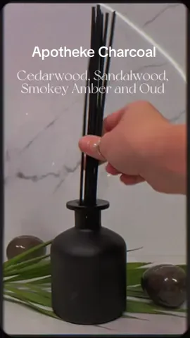 #apothekecogiftedme This Reed Diffuser by @Apothekeco has notes of cedarwood, sandalwood, smokey amber and oud. Such a rich fragrance! Its unique, has depth but is not overpowering. A favorite. #gifted #reeddiffuser #roomfragrance #oud #sandalwood #apotheke #luxuryfragrance